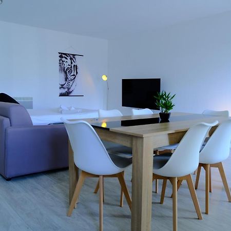 Апартаменти Calypso- Grand T3 70 M2 - Arrivee Autonome - Parking Prive Gratuit Мелен Екстер'єр фото