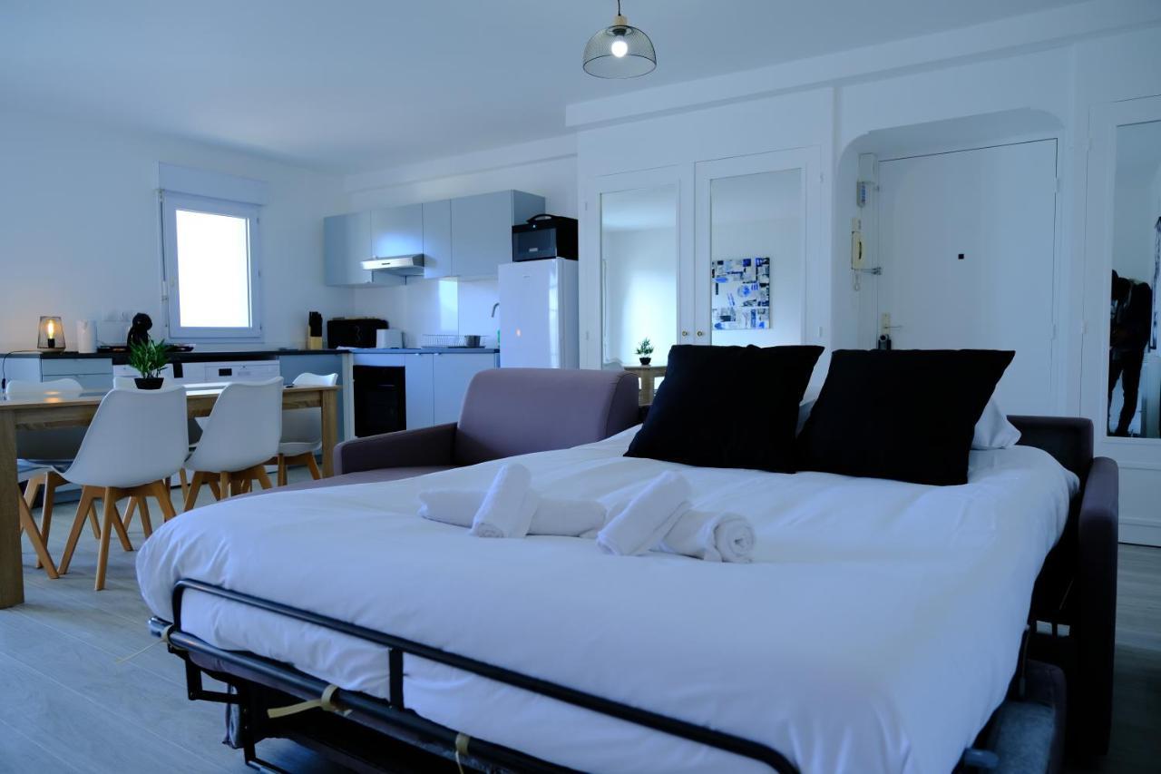 Апартаменти Calypso- Grand T3 70 M2 - Arrivee Autonome - Parking Prive Gratuit Мелен Екстер'єр фото